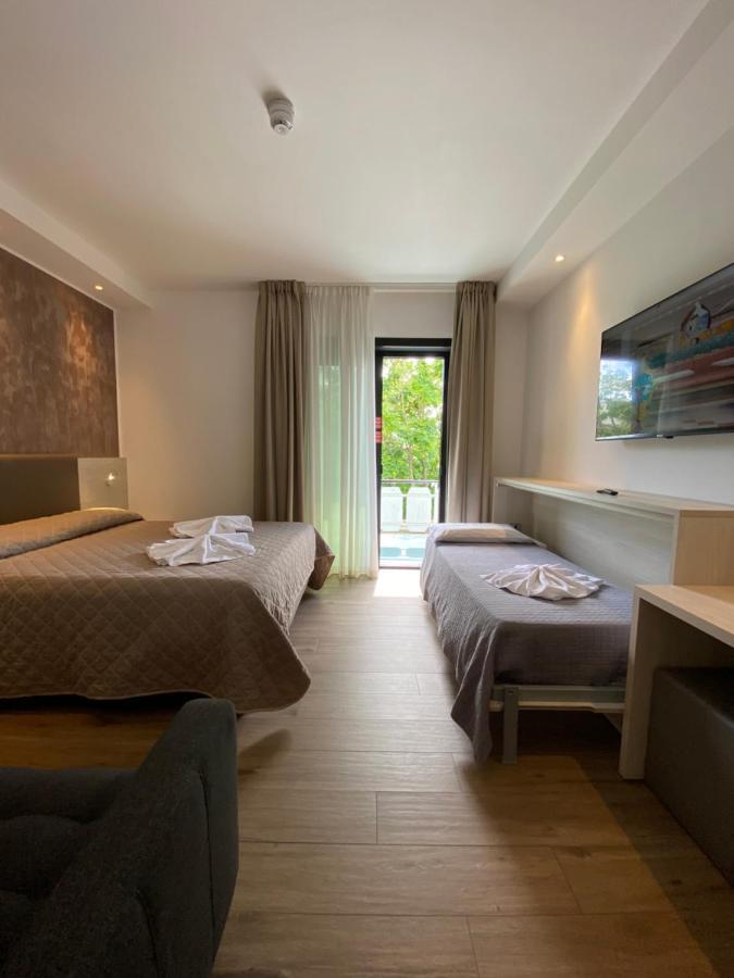 Superior Triple Room Terrace