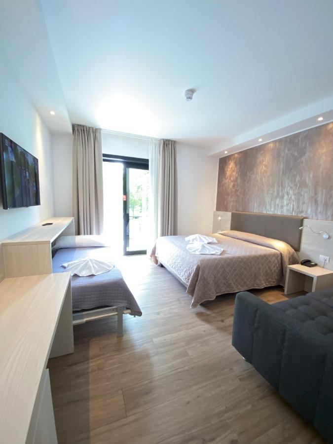 Superior Triple Room Terrace